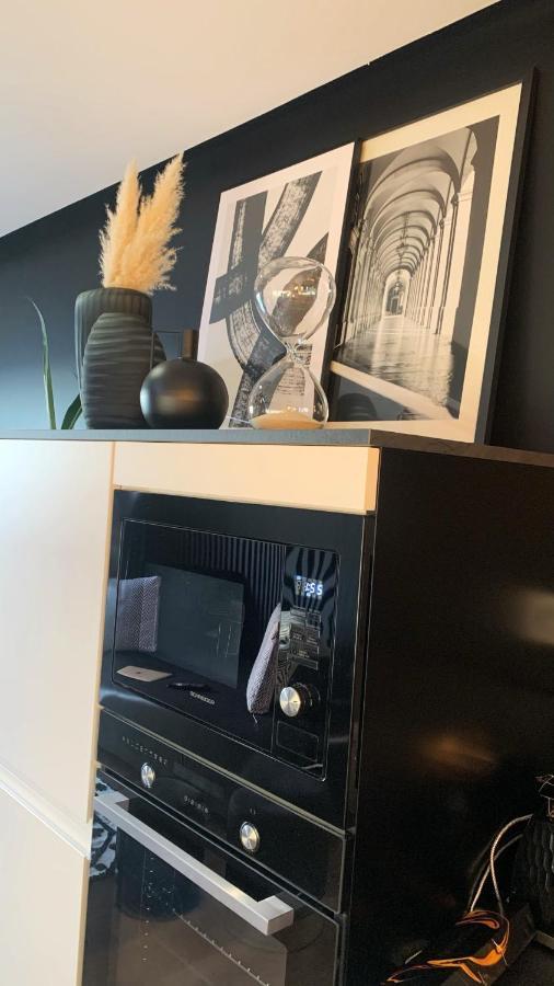 Appartement Vue Port Et Acces Direct Mer, Centre Ville De La Grande Motte Pres De Montpellier 外观 照片
