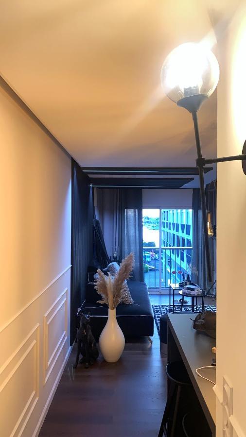 Appartement Vue Port Et Acces Direct Mer, Centre Ville De La Grande Motte Pres De Montpellier 外观 照片